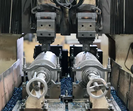 ロール目立て機